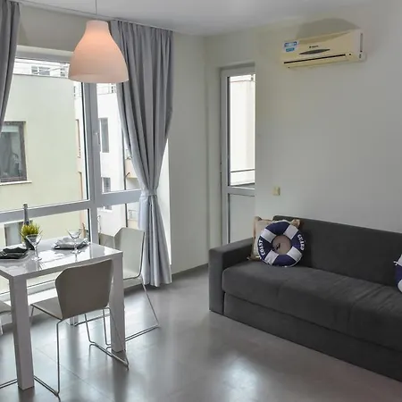 In Atlantic アパート